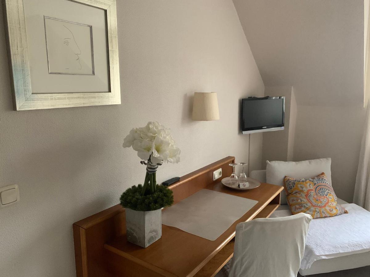 Lindenhof Hotel Hainburg Buitenkant foto